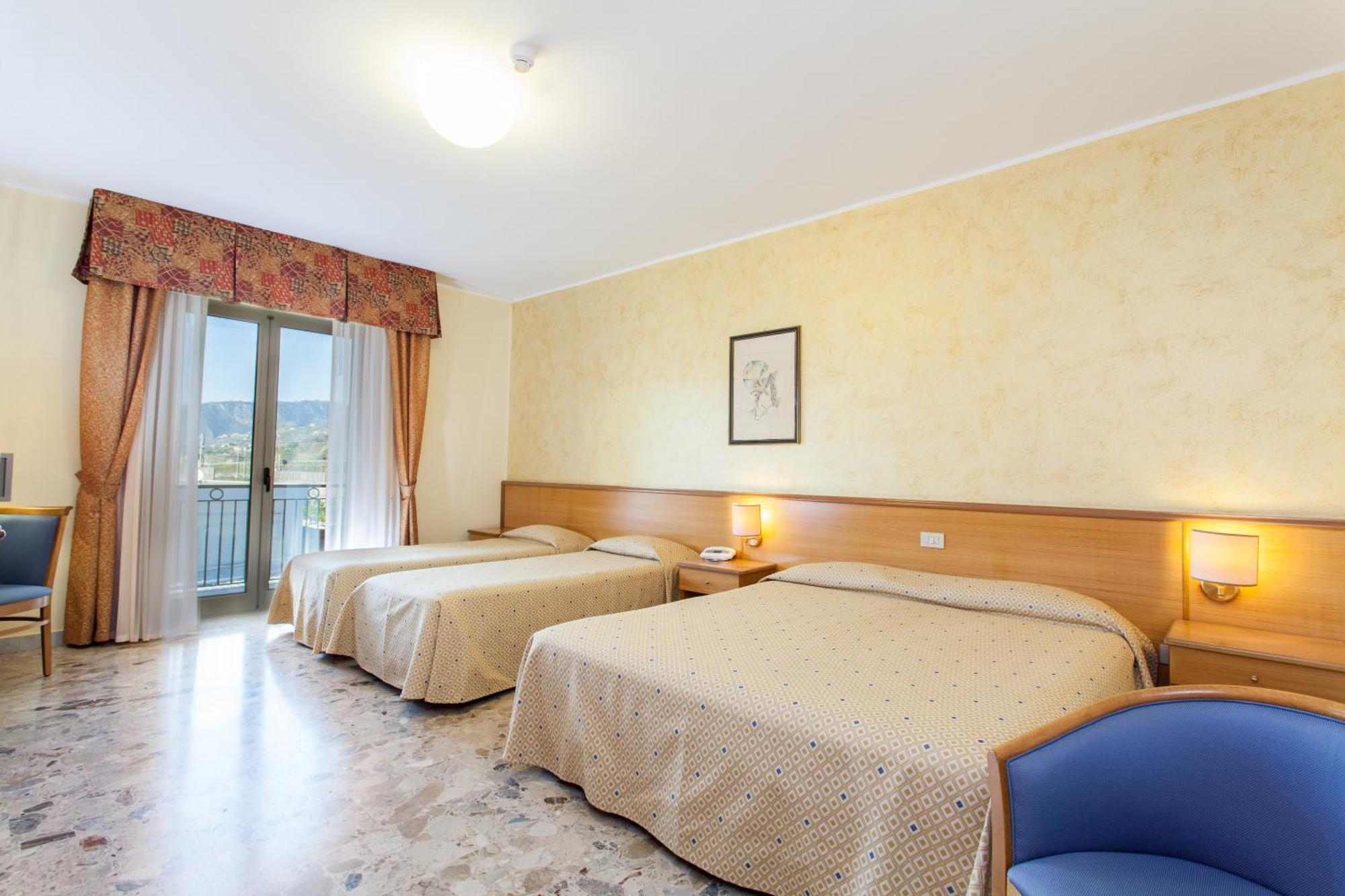 Hotel La Tonnara Amantea Habitación foto